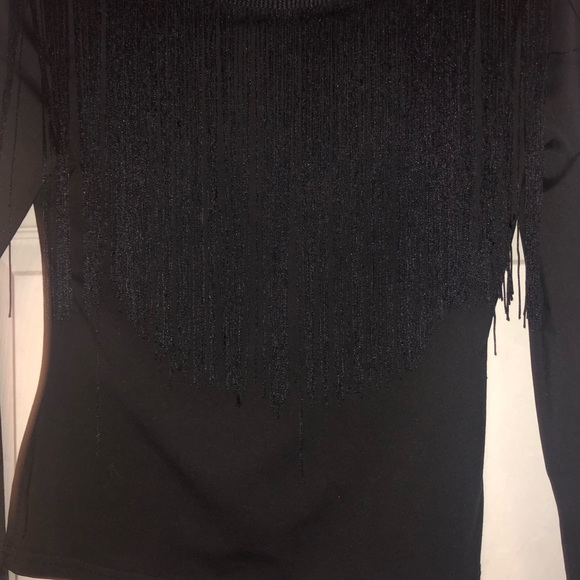 Solid fringe blouse - Picture 2 of 3